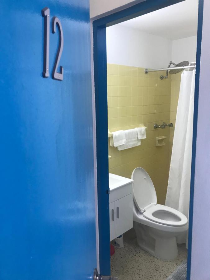 Isla Verde Inn Σαν Χουάν Εξωτερικό φωτογραφία